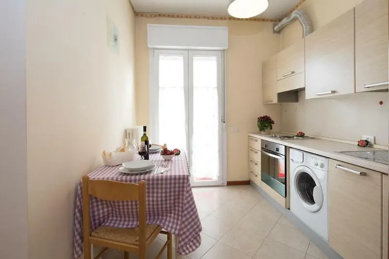 Residence Uno Studio & Suites Rimini İtalya