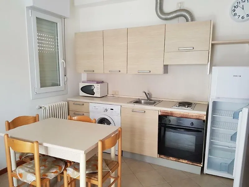 Residence Uno Studio & Suites Rimini 0*,  İtalya