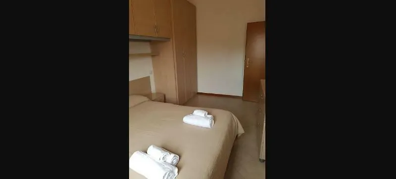 Daire Residence Uno Studio & Suites Rimini