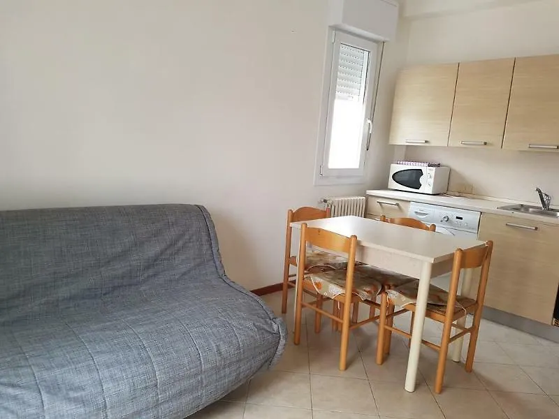 Daire Residence Uno Studio & Suites Rimini İtalya