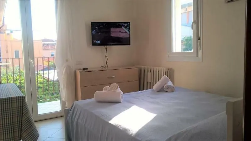 Daire Residence Uno Studio & Suites Rimini
